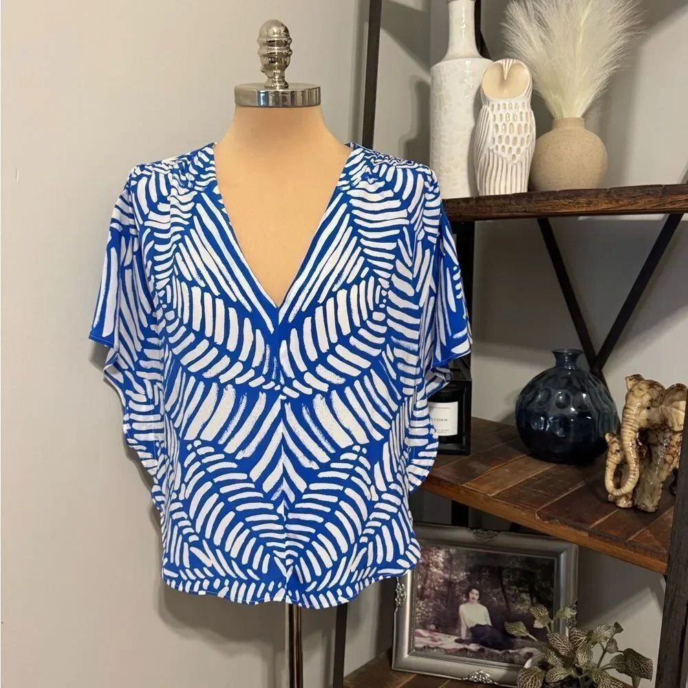 Marie Oliver Women's SM Silk Blouse Butterfly Sleeve V-Neck Blue White